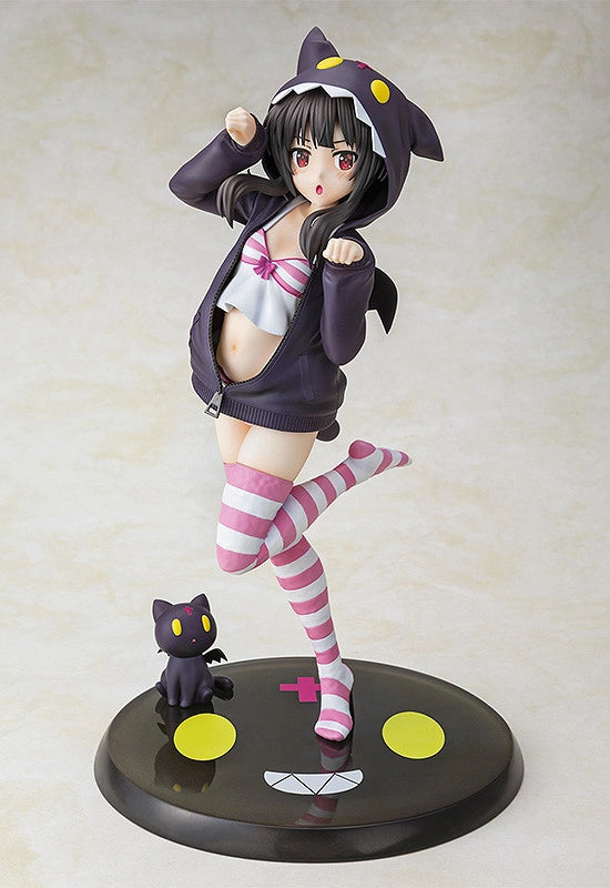 CAworks | Megumin | Hoodie☆Look Chomusuke ver. | 1/7 Scale Figure