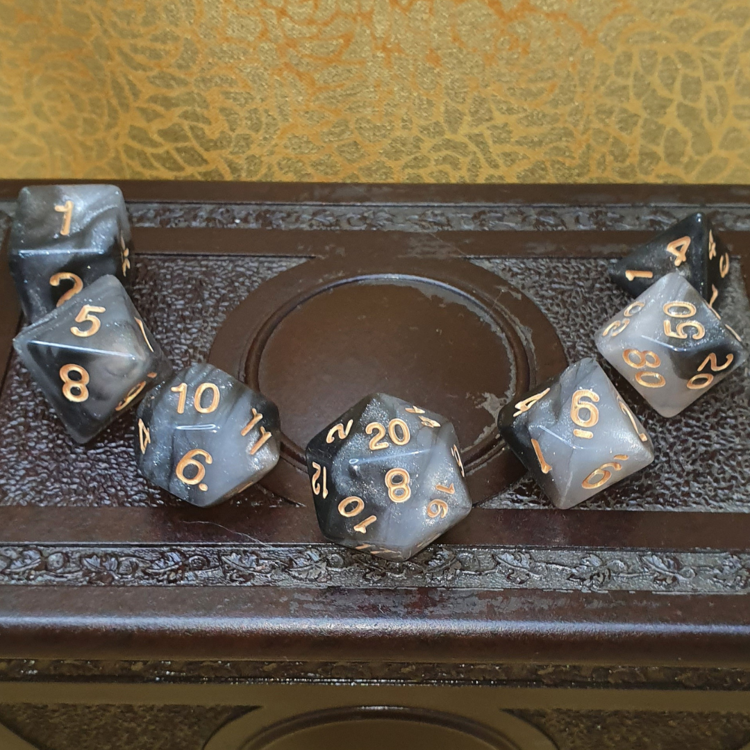 Infinite Fort - Dwarfhome D&D Acrylic Dice Set